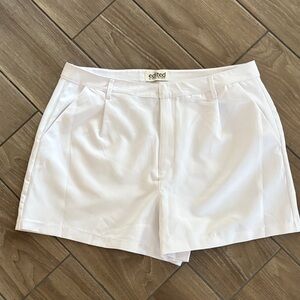 NWT Edited by Remi Bader white High rise Dressy shorts women’s Size 16
